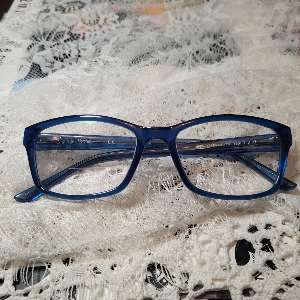 Stylish Blue Rectangular Glasses - Picture 2 of 5